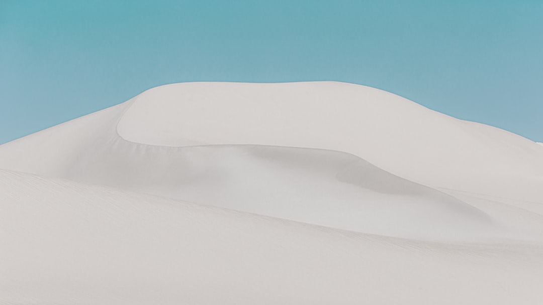 An in depth guide to the artist Emanuel de Witte